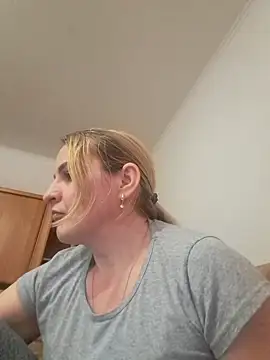 Snapshot of Malichkaanna30 chatting on February 2025 12:17:01 PM Malichkaanna30 online show from February 2025 12:17:01 PM