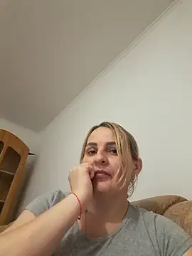 Snapshot of Malichkaanna30 chatting on February 2025 04:58:01 PM Malichkaanna30 online show from February 2025 04:58:01 PM