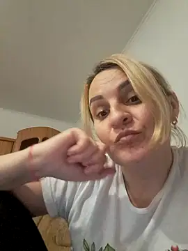 Snapshot of Malichkaanna30 chatting on February 2025 03:53:02 PM Malichkaanna30 online show from February 2025 03:53:02 PM