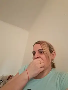 Snapshot of Malichkaanna30 chatting on February 2025 02:32:01 PM Malichkaanna30 online show from February 2025 02:32:01 PM