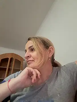 Snapshot of Malichkaanna30 chatting on February 2025 07:45:02 AM Malichkaanna30 online show from February 2025 07:45:02 AM