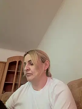 Snapshot of Malichkaanna30 chatting on February 2025 12:03:02 PM Malichkaanna30 online show from February 2025 12:03:02 PM