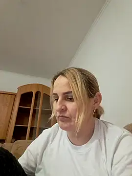 Snapshot of Malichkaanna30 chatting on February 2025 04:24:02 PM Malichkaanna30 online show from February 2025 04:24:02 PM