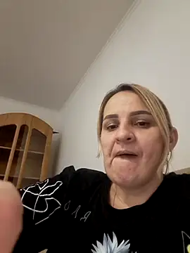 Snapshot of Malichkaanna30 chatting on February 2025 08:20:02 PM Malichkaanna30 online show from February 2025 08:20:02 PM