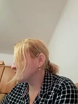 Snapshot of Malichkaanna30 chatting on March 2025 01:46:02 PM Malichkaanna30 online show from March 2025 01:46:02 PM