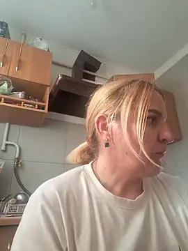 Snapshot of Malichkaanna30 chatting on September 2025 02:27:01 PM Malichkaanna30 online show from September 2025 02:27:01 PM