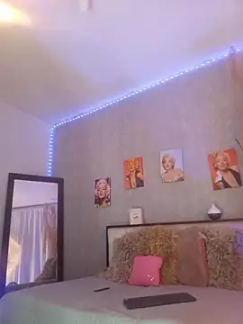 nahiarapalmer19 online show from October 2025 11:51:02 PM