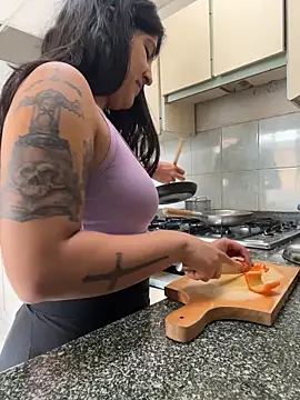 Afroditapoloo online show from June 2026 03:14:01 PM