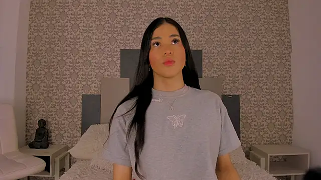 Snapshot of Isa_Little_Star chatting on October 2025 01:12:02 PM Isa Little Star online show from October 2025 01:12:02 PM