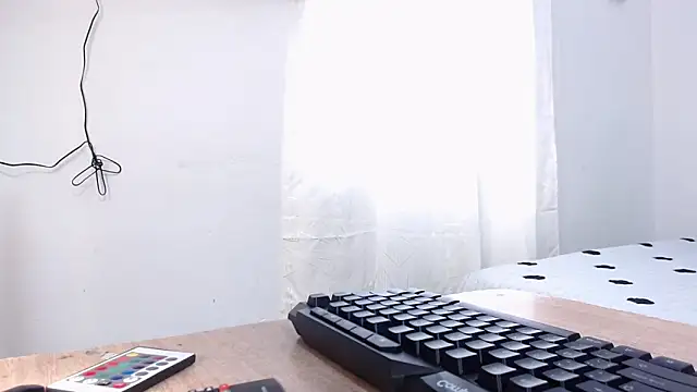 scarlet-foox online show from January 2026 01:05:01 PM