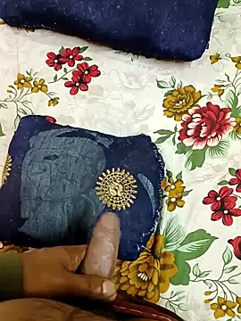 Snapshot of GF_nd_BF_ chatting on January 2025 09:50:02 AM GF nd BF online show from January 2025 09:50:02 AM