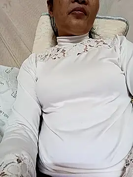 Snapshot of Lovepussyhair chatting on January 2026 03:11:02 AM Lovepussyhair online show from January 2026 03:11:02 AM