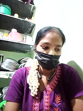 Snapshot of anusiya01 chatting on March 2025 06:44:02 PM anusiya01 online show from March 2025 06:44:02 PM