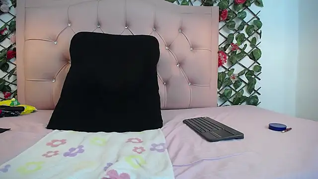 ElizabethSweet  online show from March 2026 07:31:01 PM