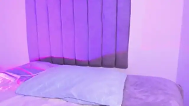 sarah  bigboobs online show from December 2025 07:17:01 AM