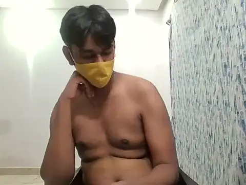 brownguy1234 online show from December 2024 02:52:01 PM