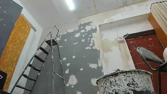 YourSuperModel online show from December 2024 10:59:01 AM