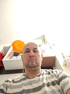 Snapshot of intx800 chatting on March 2026 05:13:02 PM intx800 online show from March 2026 05:13:02 PM