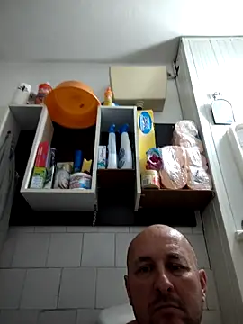 Snapshot of intx800 chatting on April 2026 06:26:01 PM intx800 online show from April 2026 06:26:01 PM