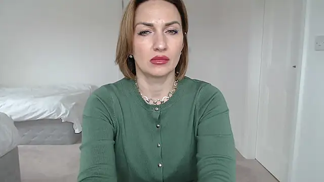 Mallinia online show from March 2025 02:55:02 PM