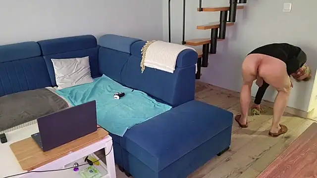 axecoman60 online show from March 2025 10:51:01 AM