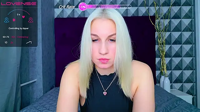 Snapshot of NellyStorm chatting on December 2024 01:43:01 AM NellyStorm online show from December 2024 01:43:01 AM