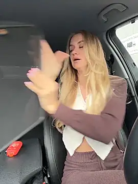 Devill Angel  online show from April 2026 11:08:01 AM