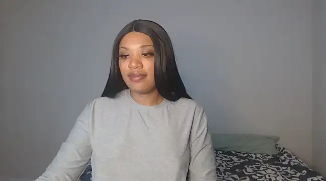 Snapshot of thekelliecapri chatting on January 2025 06:03:02 AM thekelliecapri online show from January 2025 06:03:02 AM