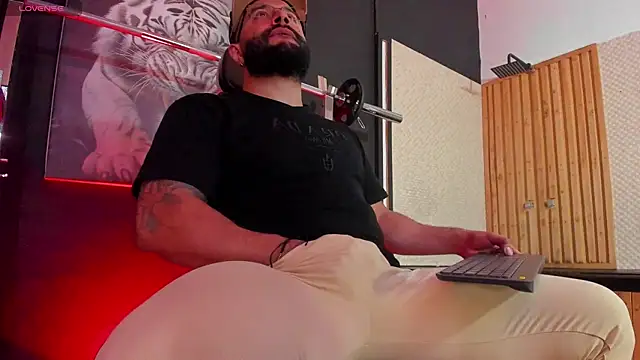 Luke  09 online show from October 2025 11:40:01 AM