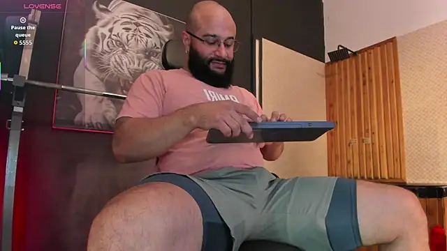 Luke  09 online show from July 2026 12:02:02 PM