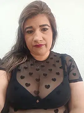 Hannahcandyy online show from May 2026 04:48:02 PM