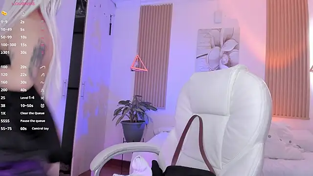 Kendall Bunnyy online show from March 2025 09:02:02 PM