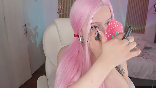 Kendall Bunnyy online show from September 2025 09:14:02 PM