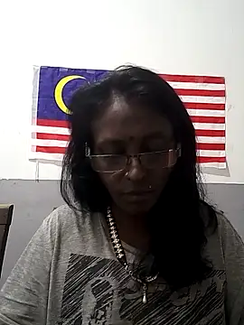 mamakarma1403 online show from November 2025 11:26:01 PM