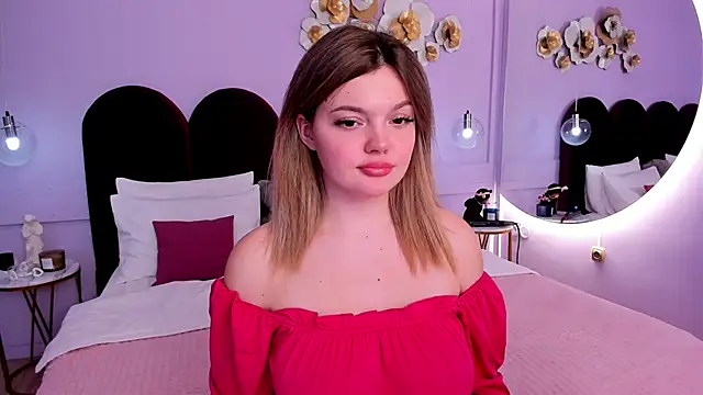 ZaraBloom online show from March 2025 07:39:01 PM