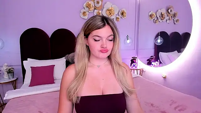 ZaraBloom online show from October 2025 03:23:02 PM