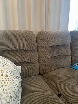 Snapshot of PuckBunny17 chatting on February 2026 09:44:01 PM PuckBunny17 online show from February 2026 09:44:01 PM