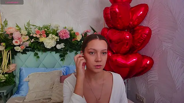 AliceBrayan online show from February 2026 05:06:02 PM