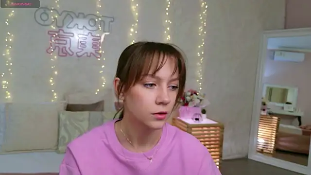 AliceBrayan online show from April 2026 05:03:01 PM