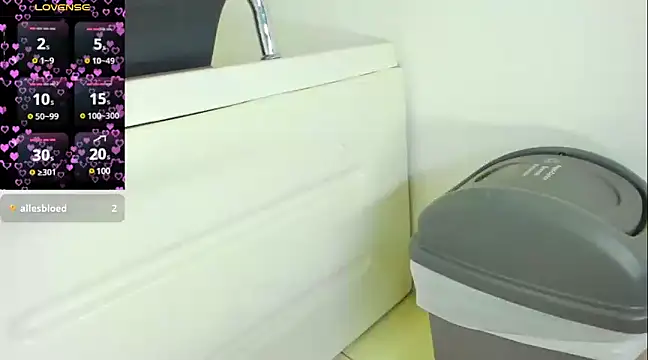 ebony beckyy online show from December 2024 04:57:01 PM