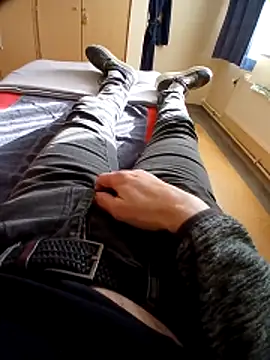 Snapshot of pascalino100 chatting on February 2026 09:30:01 AM pascalino100 online show from February 2026 09:30:01 AM