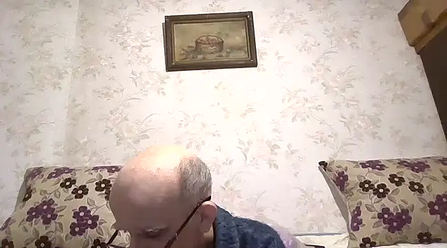 mariusica1xh online show from February 2025 09:47:02 PM