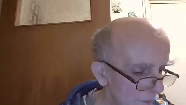 Snapshot of mariusica1@xh chatting on February 2026 09:09:02 PM mariusica1xh online show from February 2026 09:09:02 PM