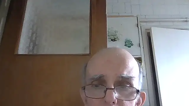 Snapshot of mariusica1@xh chatting on February 2026 10:51:02 AM mariusica1xh online show from February 2026 10:51:02 AM