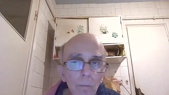 Snapshot of mariusica1@xh chatting on February 2026 11:54:01 PM mariusica1xh online show from February 2026 11:54:01 PM