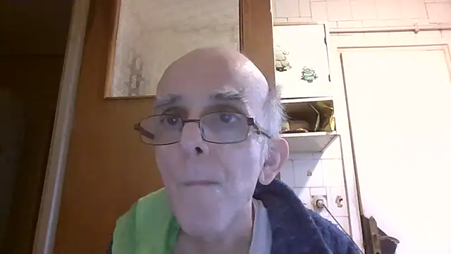 Snapshot of mariusica1@xh chatting on February 2026 01:31:02 PM mariusica1xh online show from February 2026 01:31:02 PM