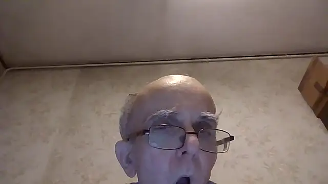 Snapshot of mariusica1@xh chatting on February 2026 01:35:02 AM mariusica1xh online show from February 2026 01:35:02 AM