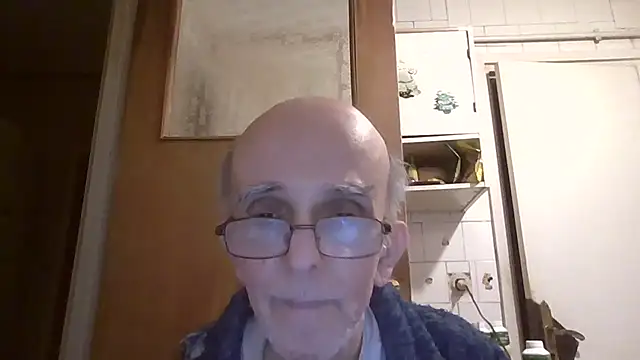 Snapshot of mariusica1@xh chatting on February 2026 01:45:01 AM mariusica1xh online show from February 2026 01:45:01 AM