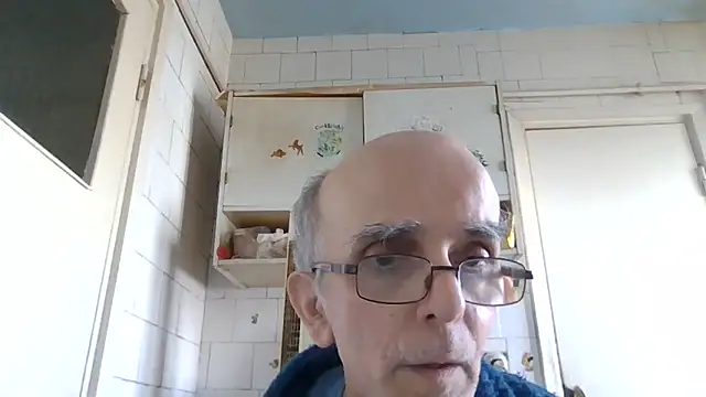 Snapshot of mariusica1@xh chatting on February 2026 12:16:01 PM mariusica1xh online show from February 2026 12:16:01 PM