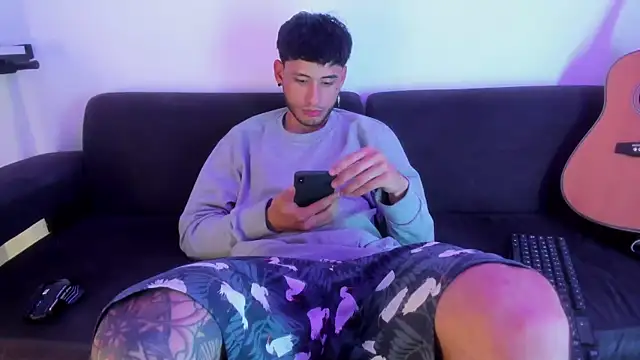 Henrikk senn online show from January 2026 12:24:01 AM